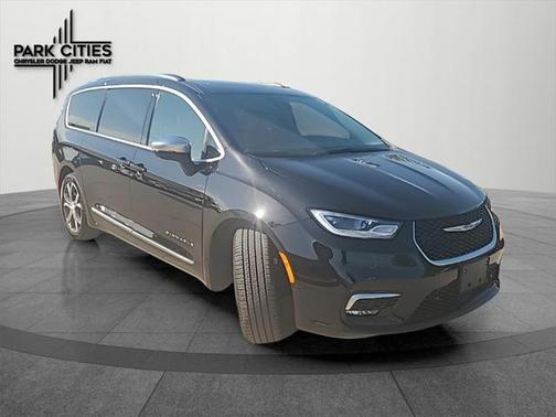2025 Chrysler Pacifica L