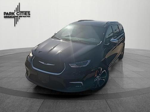 2025 Chrysler Pacifica L
