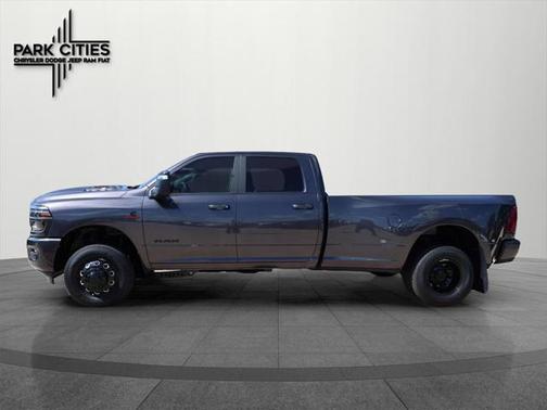 2025 RAM 3500 Laramie Crew Cab 4x4 8' Box