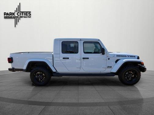 2025 Jeep Gladiator High Tide
