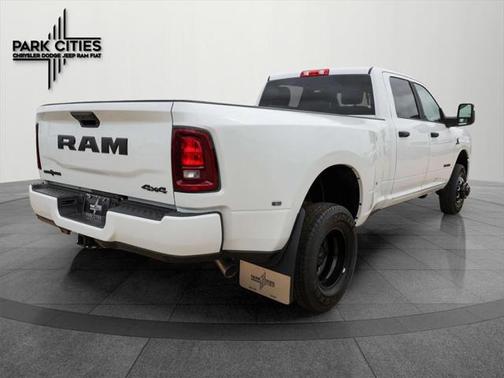 2025 RAM 3500 Lone Star Crew Cab 4x4 8' Box