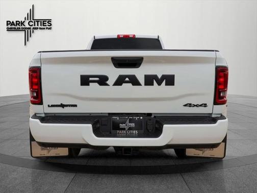 2025 RAM 3500 Lone Star Crew Cab 4x4 8' Box
