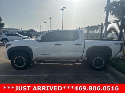 2024 Toyota Tacoma TRD Off Road