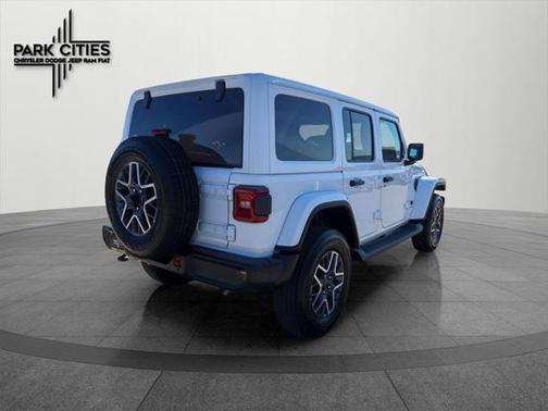 2025 Jeep Wrangler 4-Door Sahara 4x4