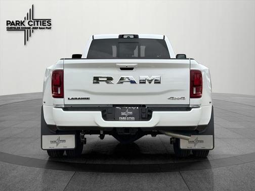 2025 RAM 3500 Laramie Crew Cab 4x4 8' Box