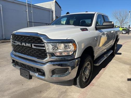 2022 RAM 2500 Big Horn Crew Cab 4x4 6'4' Box