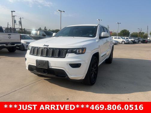 2022 Jeep Grand Cherokee Laredo