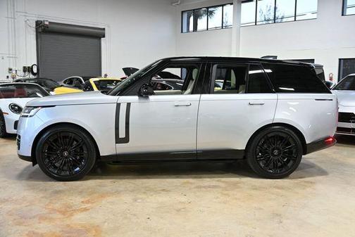 2024 Land Rover Range Rover P530 SE