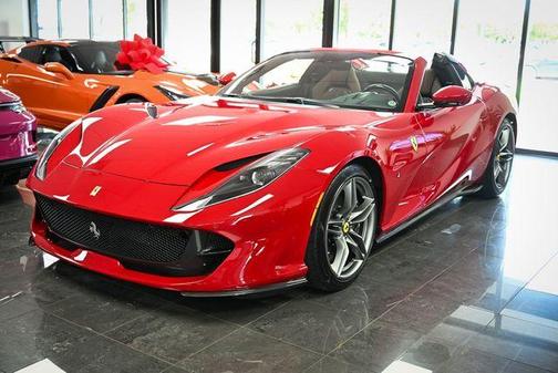 2023 Ferrari 812 GTS Base