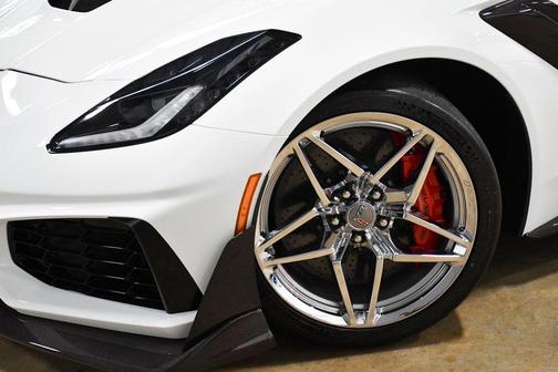 Arctic White 2019 Chevrolet Corvette ZR1