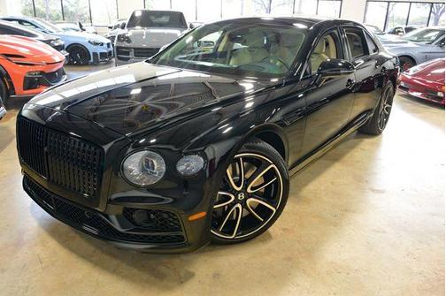 Beluga Black 2024 Bentley Flying Spur V8