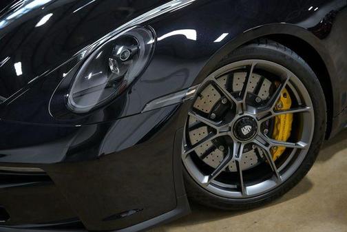 2022 Porsche 911 GT3 w/Touring Package