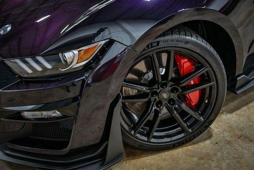 2022 Ford Shelby GT500 Base