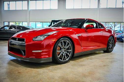 2014 Nissan GT-R Premium