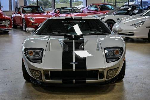 2005 Ford GT Base