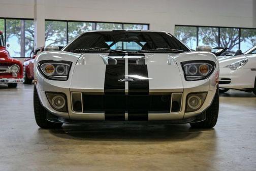 2005 Ford GT Base