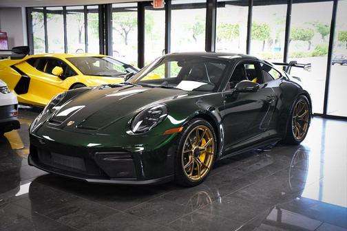 Oak Green Metallic 2026 Porsche 911 GT3