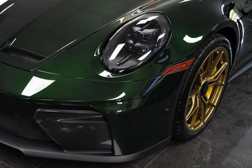 Oak Green Metallic 2026 Porsche 911 GT3