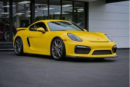 2016 Porsche Cayman GT4