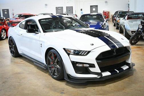 2020 Ford Shelby GT500 Base