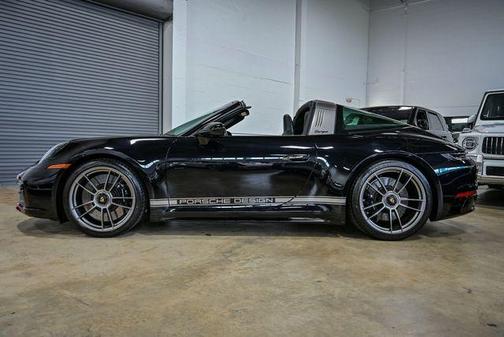 2024 Porsche 911 EDITION 50 YEARS DESIGN