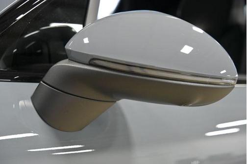 Arctic Grey 2025 Porsche Cayenne S Coupe AWD