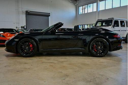 2017 Porsche 911 Carrera