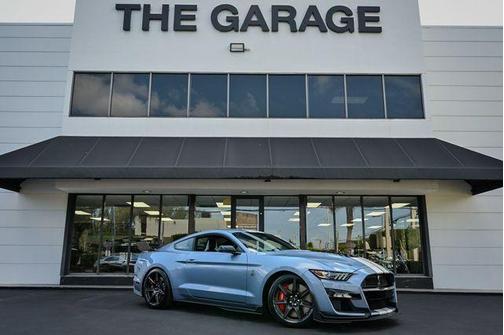 2022 Ford Shelby GT500 Base