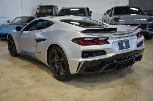 Silver Flare Metallic 2024 Chevrolet Corvette Z06