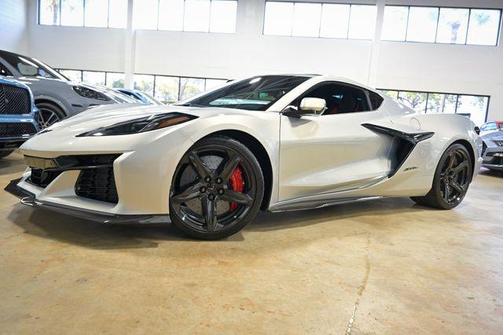 Silver Flare Metallic 2024 Chevrolet Corvette Z06