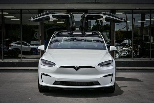 2022 Tesla Model X Plaid