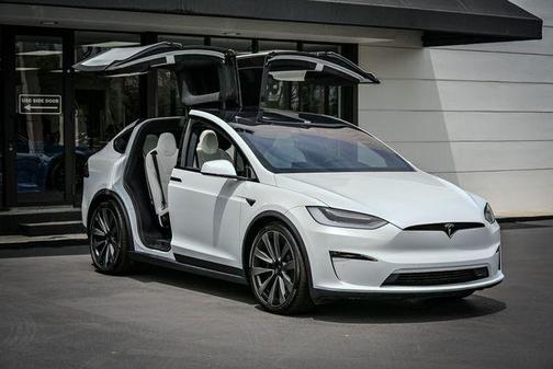 2022 Tesla Model X Plaid