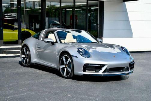 2022 Porsche 911 Targa 4