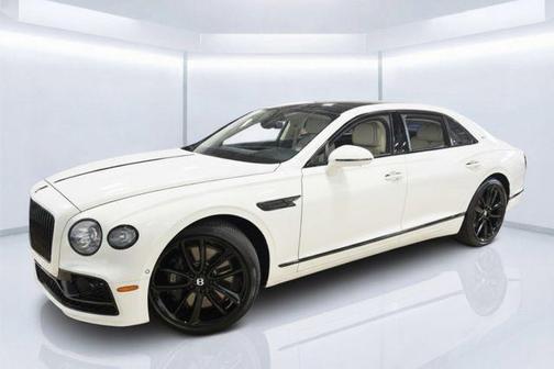 Glacier White 2024 Bentley Flying Spur V8