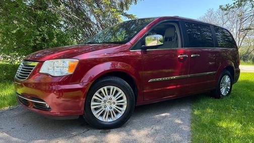 2014 Chrysler Town & Country Limited
