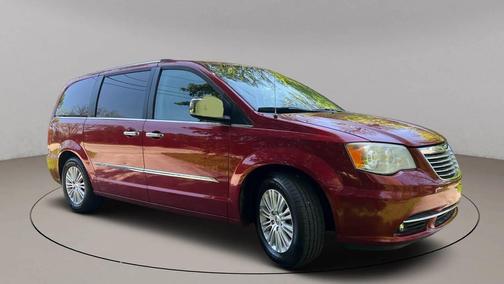 2014 Chrysler Town & Country Limited