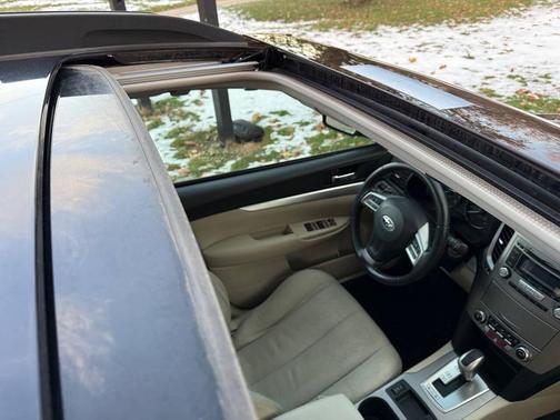 2012 Subaru Outback 2.5i Premium