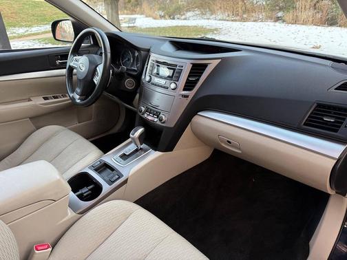 2012 Subaru Outback 2.5i Premium