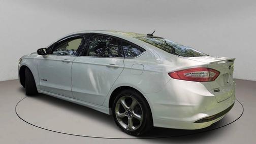 Oxford White 2014 Ford Fusion Hybrid SE