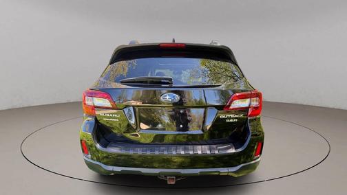 Crystal Black Silica 2016 Subaru Outback 3.6R Limited