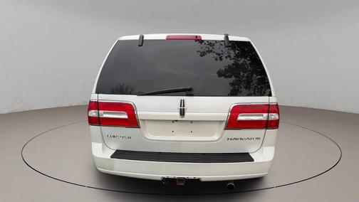 2012 Lincoln Navigator Base