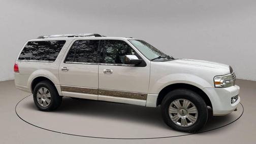 2012 Lincoln Navigator Base