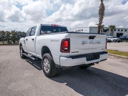 2025 RAM 2500 Big Horn Crew Cab 4x4 64' Box