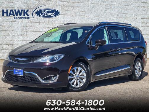 Dark Cordovan Pearlcoat 2019 Chrysler Pacifica Touring L
