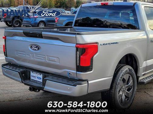 2025 Ford F-150 Lightning Flash