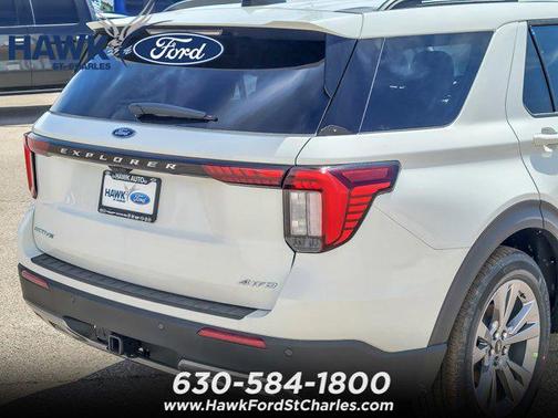 Star White Metallic Tri-Coat 2026 Ford Explorer Active