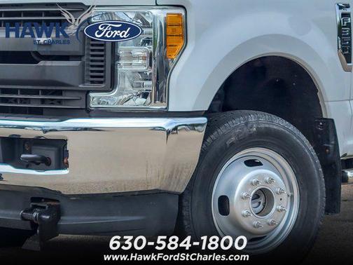 Oxford White 2017 Ford F-350 XL