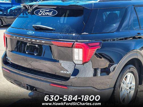 Agate Black Metallic 2026 Ford Explorer Active