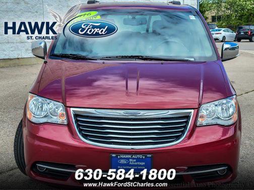 2016 Chrysler Town & Country Touring-L