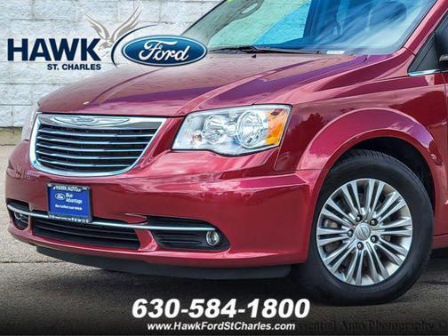 2016 Chrysler Town & Country Touring-L
